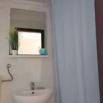 Lilac Apartment *
